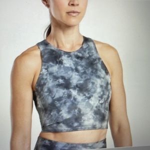 Athleta Conscious Crop Tank Sports Bra Black Tie Dye Size Medium